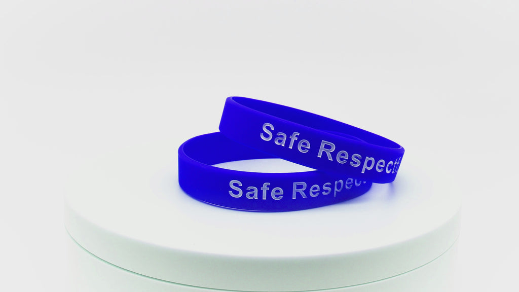 Video of blue silicone wristbands with white printing